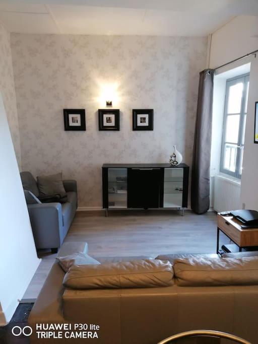 L'Ancienne Forge - A Stylish Medieval Holiday Home Confolens Ngoại thất bức ảnh